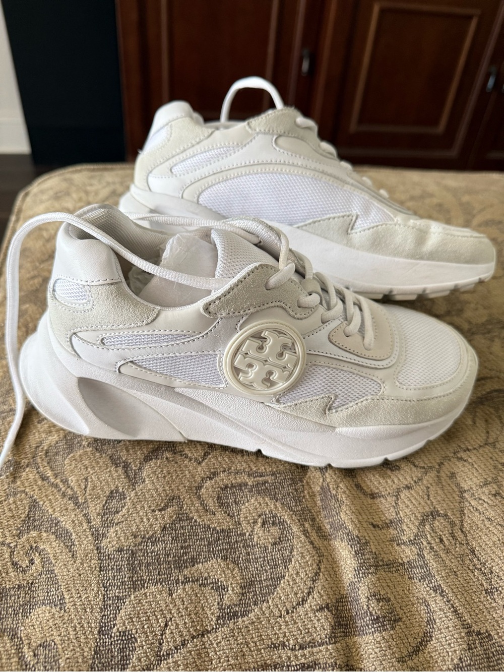 Tory Burch Cream-White Platform Sneakers with Logo Medallion